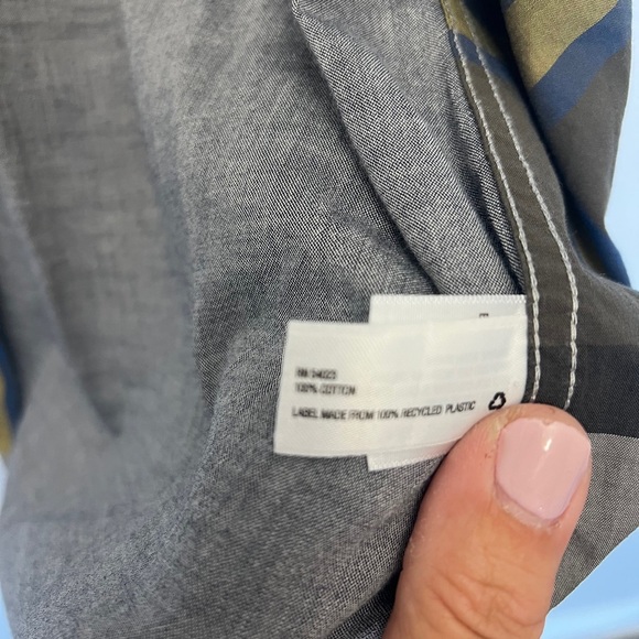 GAP Men's Gray and Olive‎ Button-Up Shirt Large - Picture 5 of 6